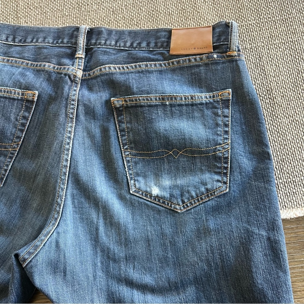 Lucky Brand 410 Athletic Fit Chino pants and Jeans bundle, mens size 36x32 - Picture 16 of 16